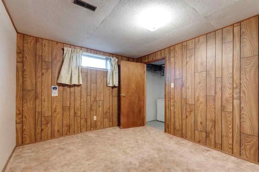 MLS® A2268766 - 6320 Rundlehorn Drive NE in Pineridge Calgary, Residential