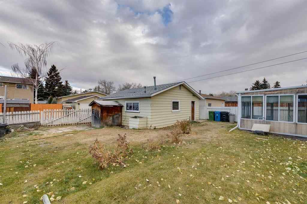 MLS® A2268766 - 6320 Rundlehorn Drive NE in Pineridge Calgary, Residential