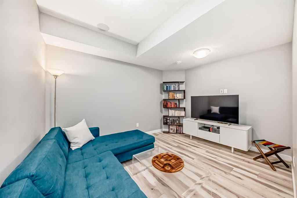 MLS® A2268770 - Unit #1 134 22 Avenue NE in Tuxedo Park Calgary, Residential