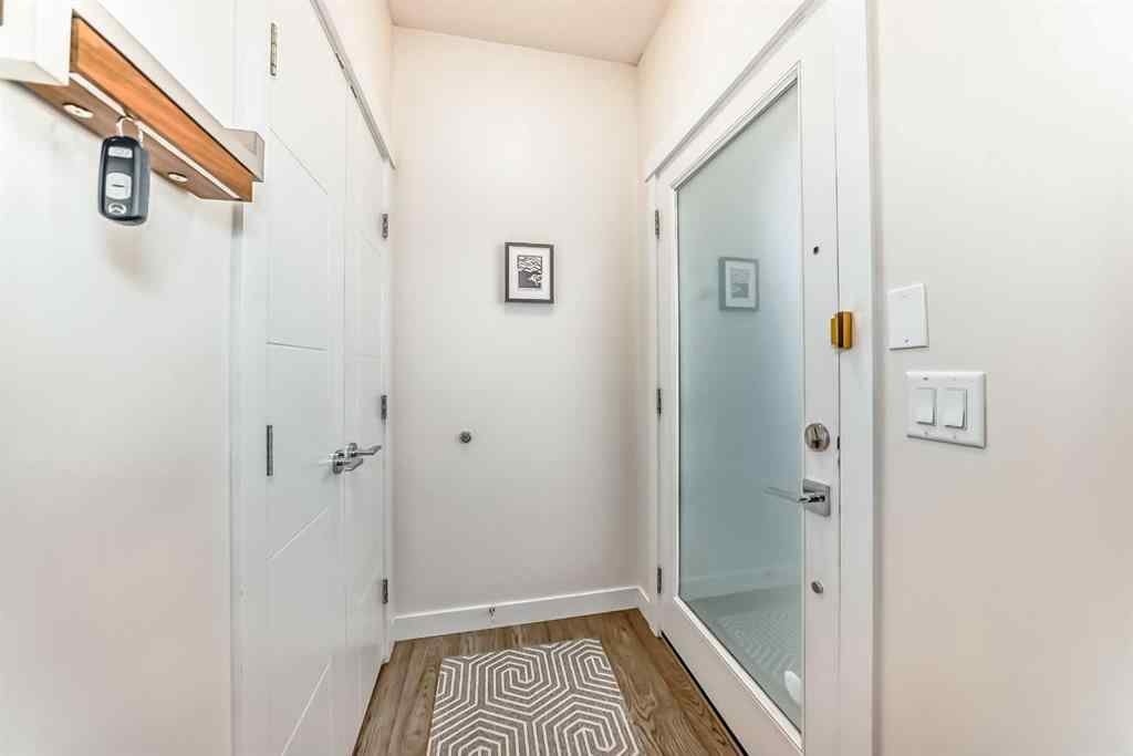 MLS® A2268770 - Unit #1 134 22 Avenue NE in Tuxedo Park Calgary, Residential