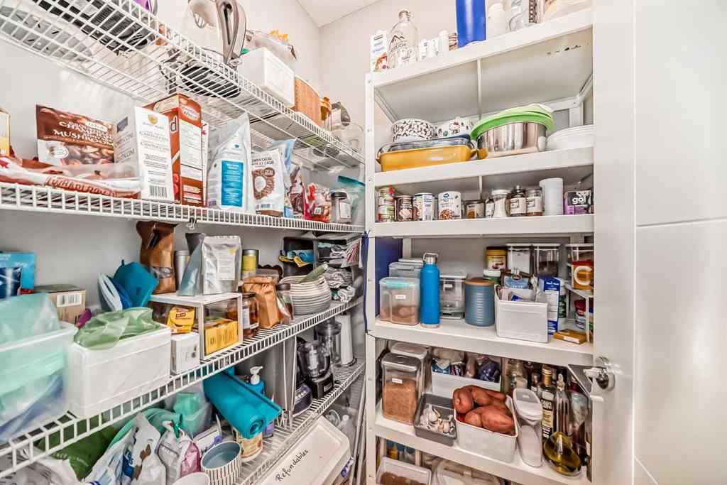 MLS® A2268770 - Unit #1 134 22 Avenue NE in Tuxedo Park Calgary, Residential