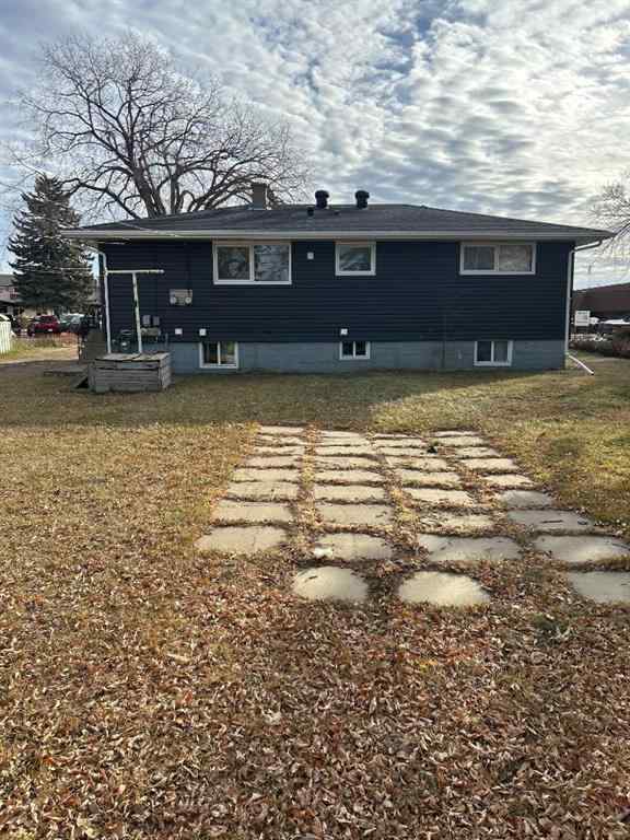 MLS® A2268775 - 447 3rd Street E in Central Brooks, Residential