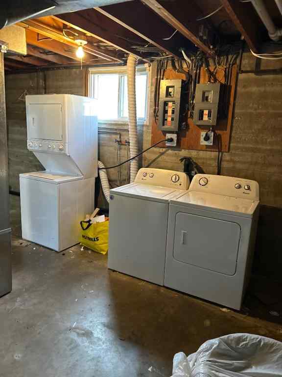 MLS® A2268775 - 447 3rd Street E in Central Brooks, Residential