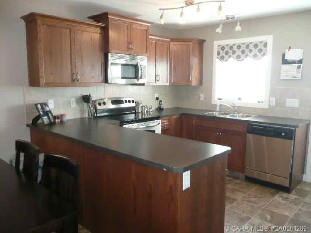 MLS® A2268778 - 6207 59 Street  in Lucas Heights Ponoka, Residential