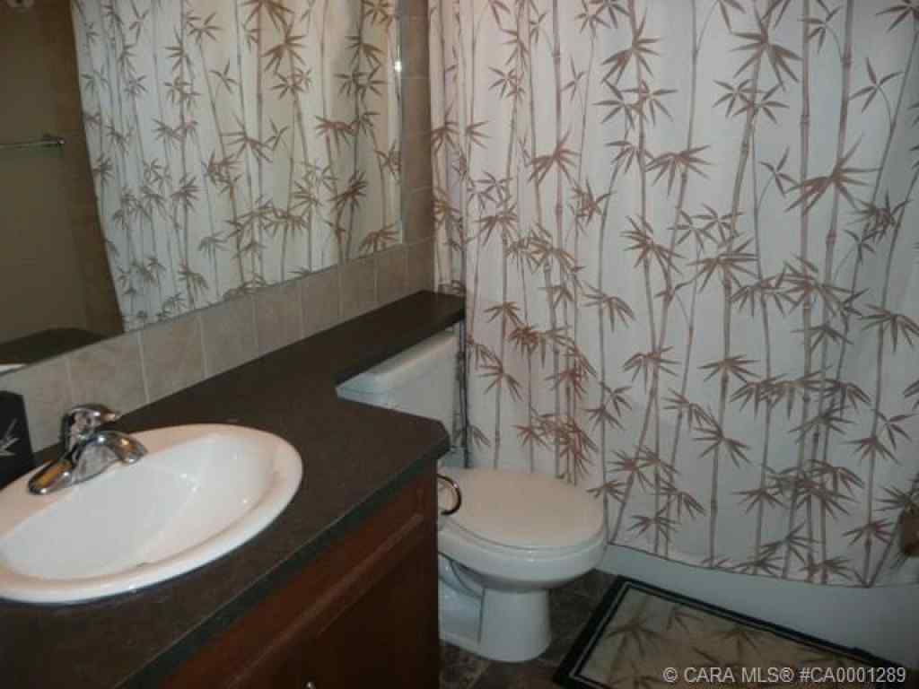 MLS® A2268778 - 6207 59 Street  in Lucas Heights Ponoka, Residential