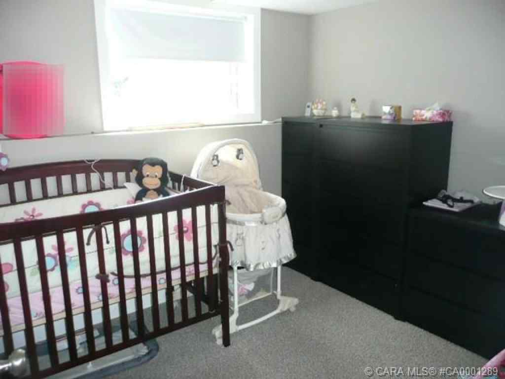 MLS® A2268778 - 6207 59 Street  in Lucas Heights Ponoka, Residential