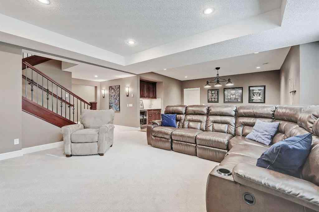 MLS® # A2268781 - 1739 49 Avenue SW in Altadore Calgary, Residential Open Houses