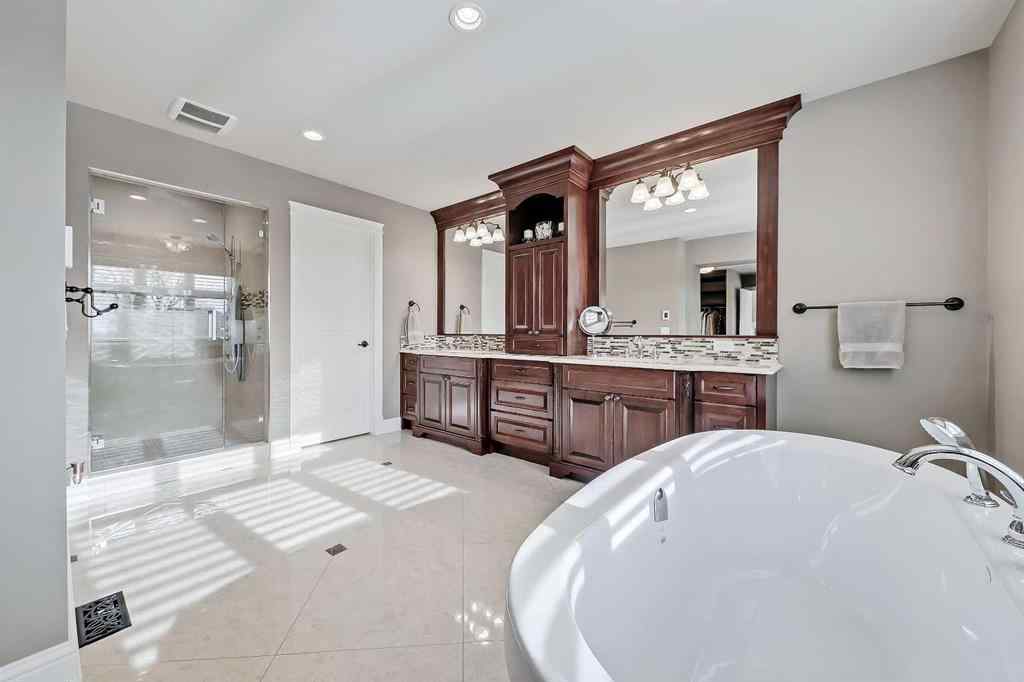 MLS® # A2268781 - 1739 49 Avenue SW in Altadore Calgary, Residential Open Houses