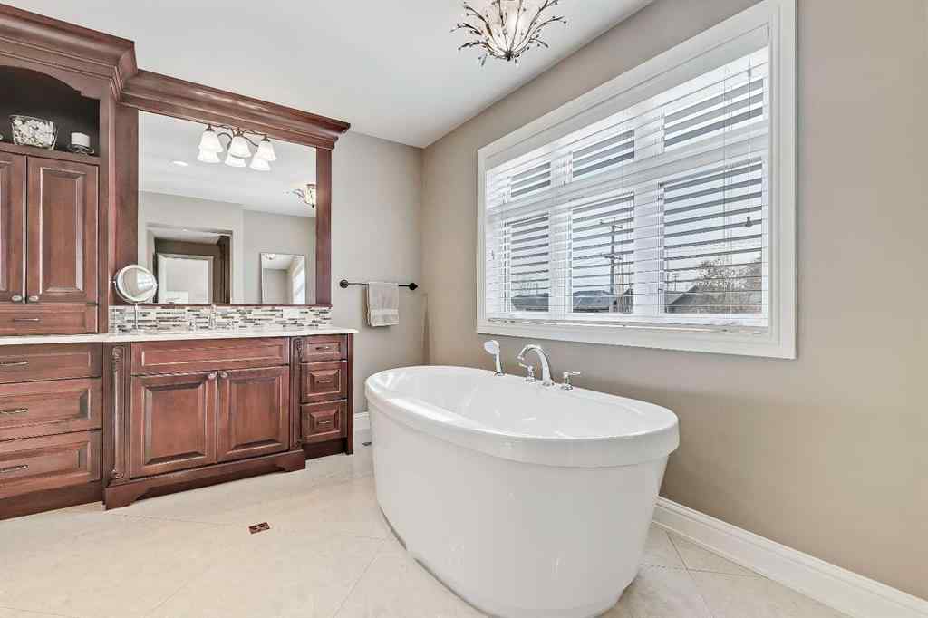 MLS® # A2268781 - 1739 49 Avenue SW in Altadore Calgary, Residential Open Houses