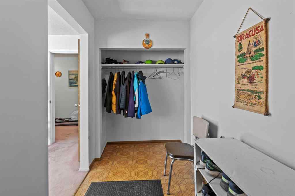 MLS® A2268787 - 3812 33 Avenue SW in Glenbrook Calgary, Residential