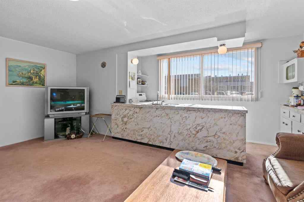 MLS® A2268787 - 3812 33 Avenue SW in Glenbrook Calgary, Residential