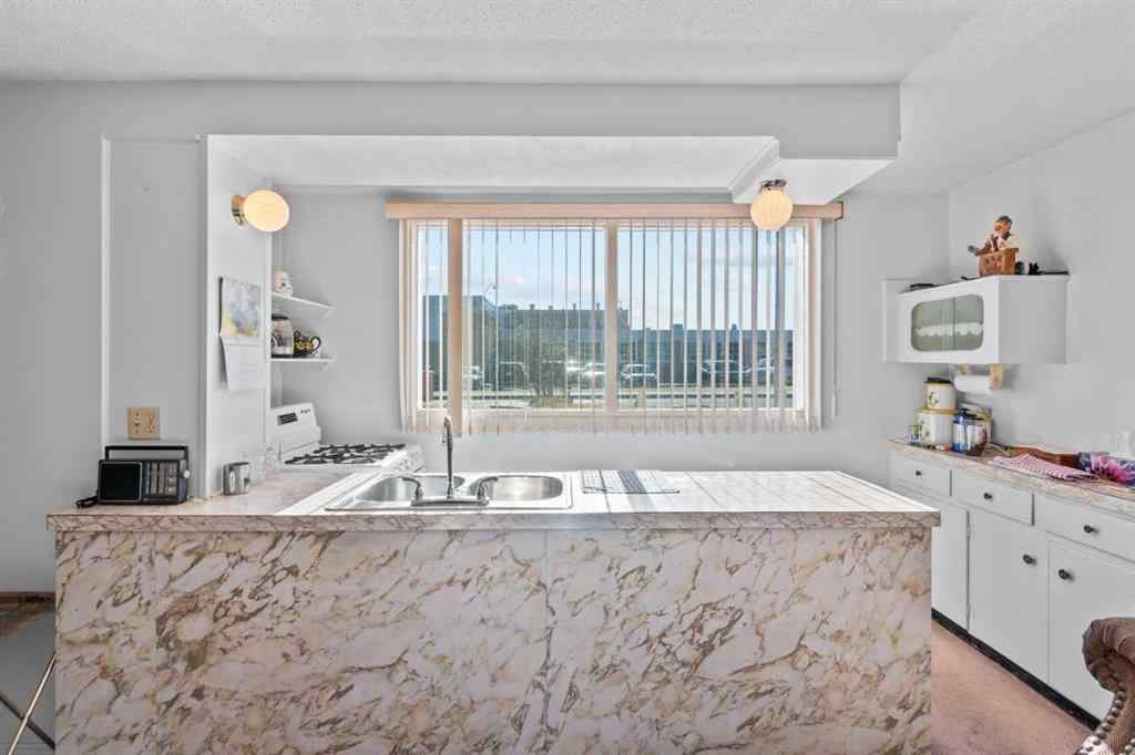 MLS® A2268787 - 3812 33 Avenue SW in Glenbrook Calgary, Residential