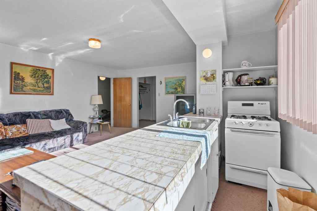 MLS® A2268787 - 3812 33 Avenue SW in Glenbrook Calgary, Residential