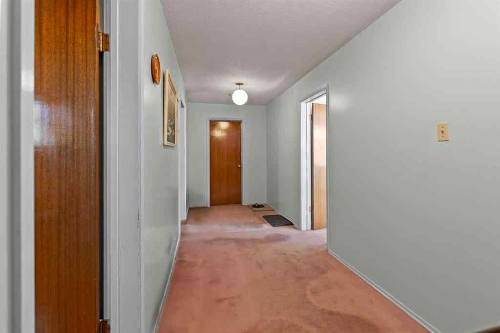 MLS® A2268787 - 3812 33 Avenue SW in Glenbrook Calgary, Residential