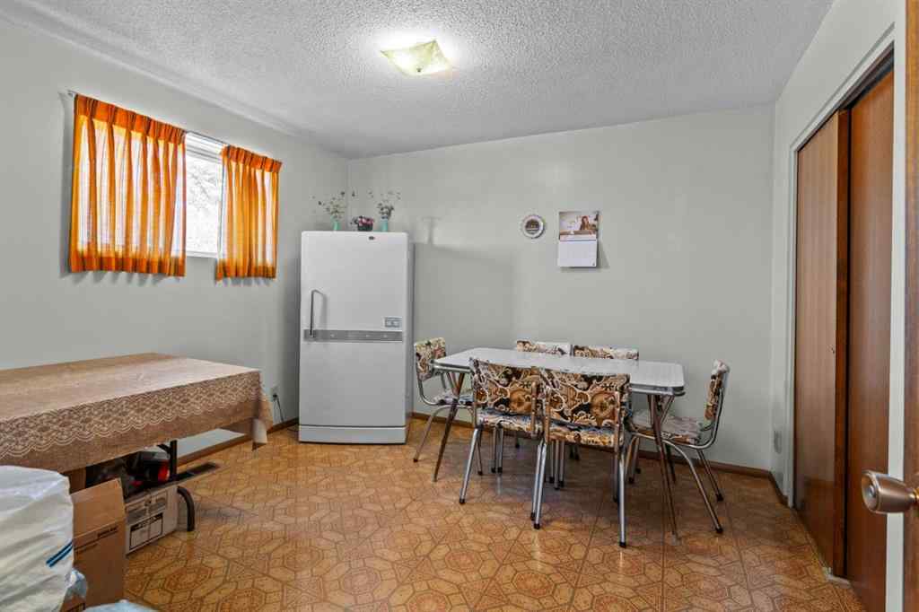 MLS® A2268787 - 3812 33 Avenue SW in Glenbrook Calgary, Residential