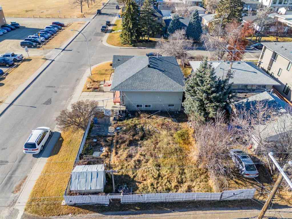 MLS® A2268787 - 3812 33 Avenue SW in Glenbrook Calgary, Residential