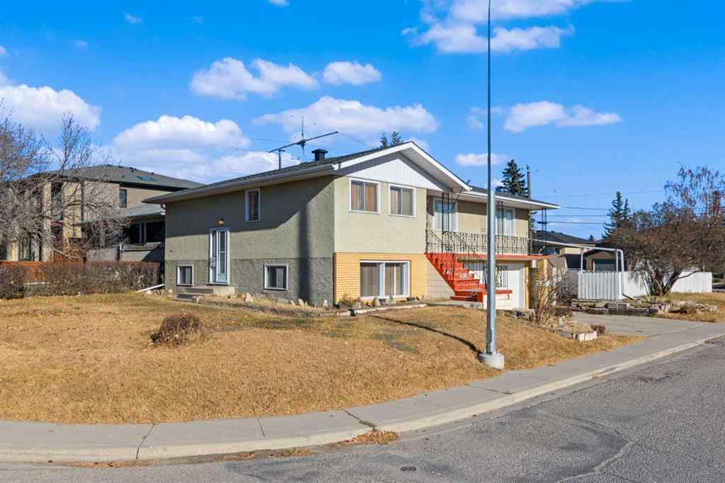 MLS® A2268787 - 3812 33 Avenue SW in Glenbrook Calgary, Residential