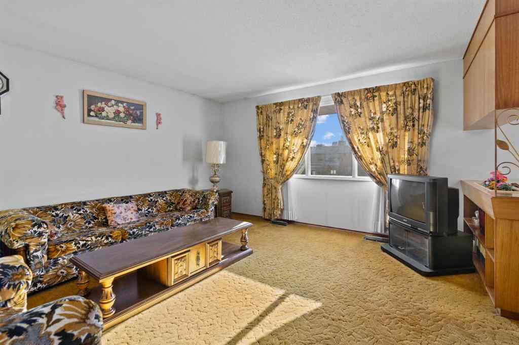 MLS® A2268787 - 3812 33 Avenue SW in Glenbrook Calgary, Residential