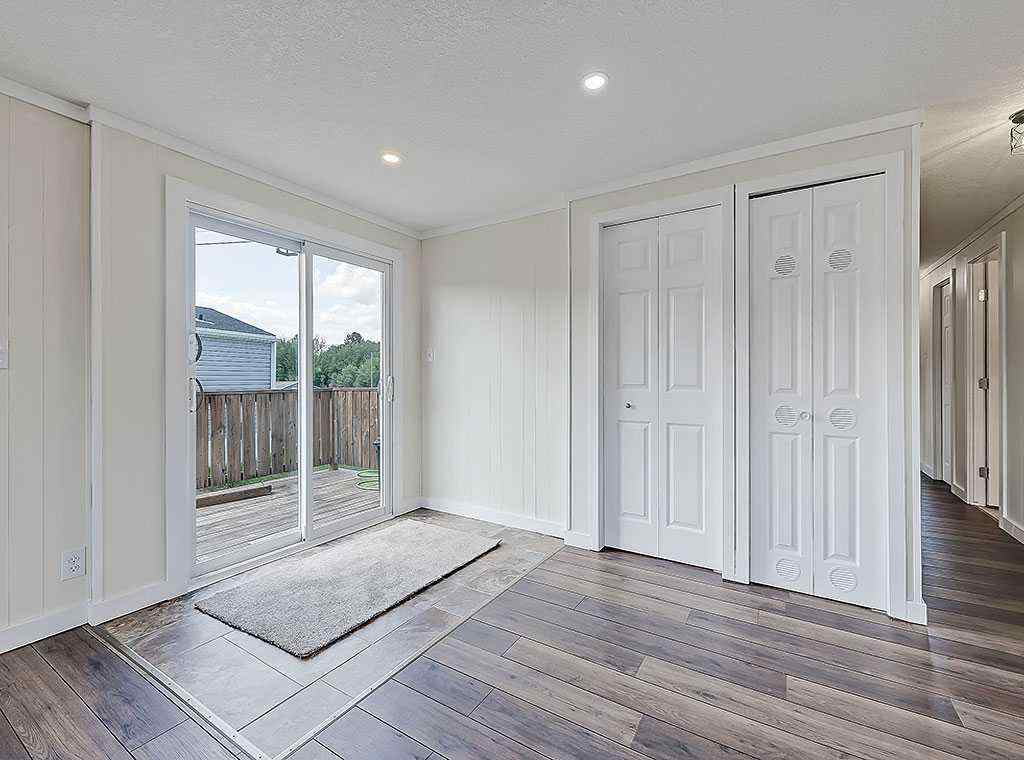 MLS® A2268790 - 130 Sunset Way NE   in NONE High River, Mobile