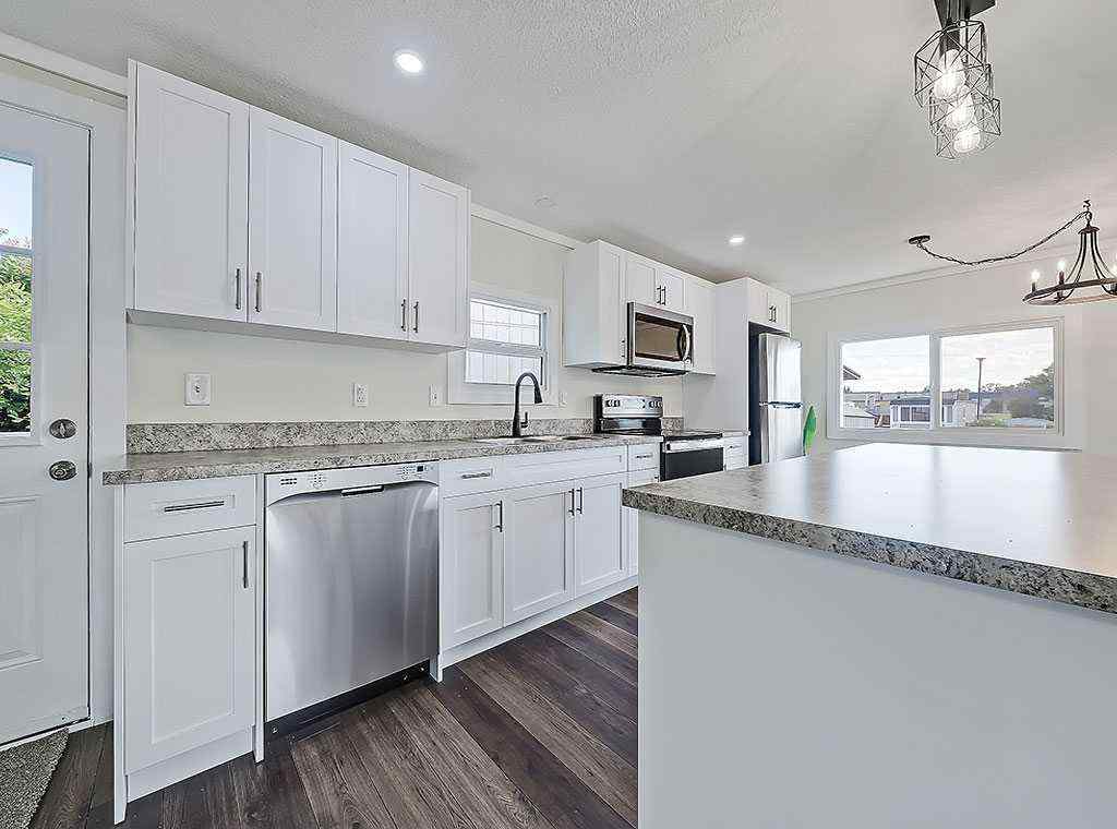 MLS® A2268790 - 130 Sunset Way NE   in NONE High River, Mobile