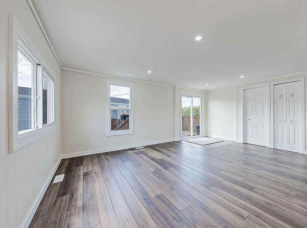 MLS® A2268790 - 130 Sunset Way NE   in NONE High River, Mobile