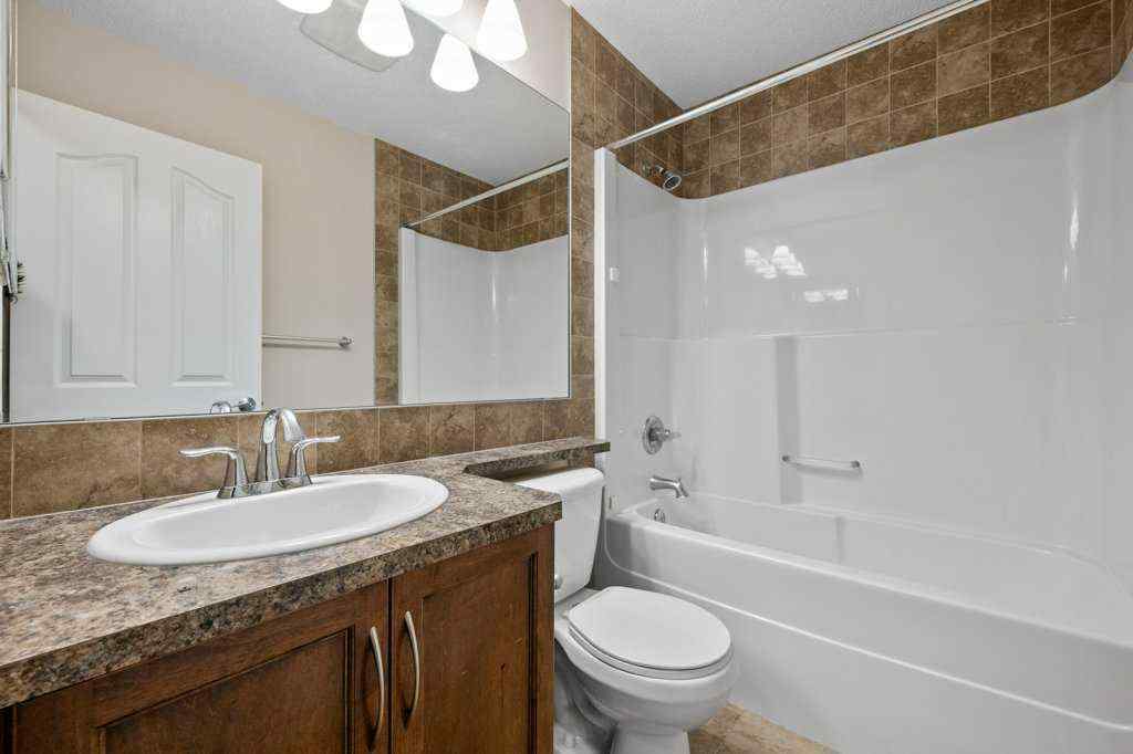 MLS® A2268801 - 32 New Brighton Court SE in New Brighton Calgary, Residential