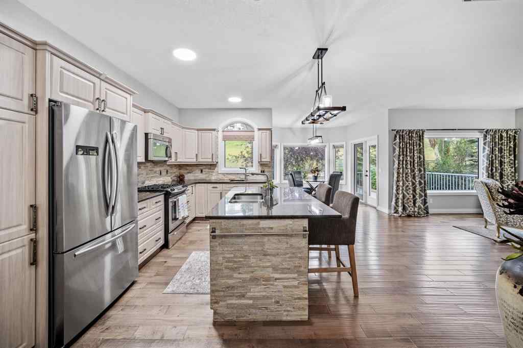 MLS® A2268804 - 187 Gleneagles View  in GlenEagles Cochrane, Residential