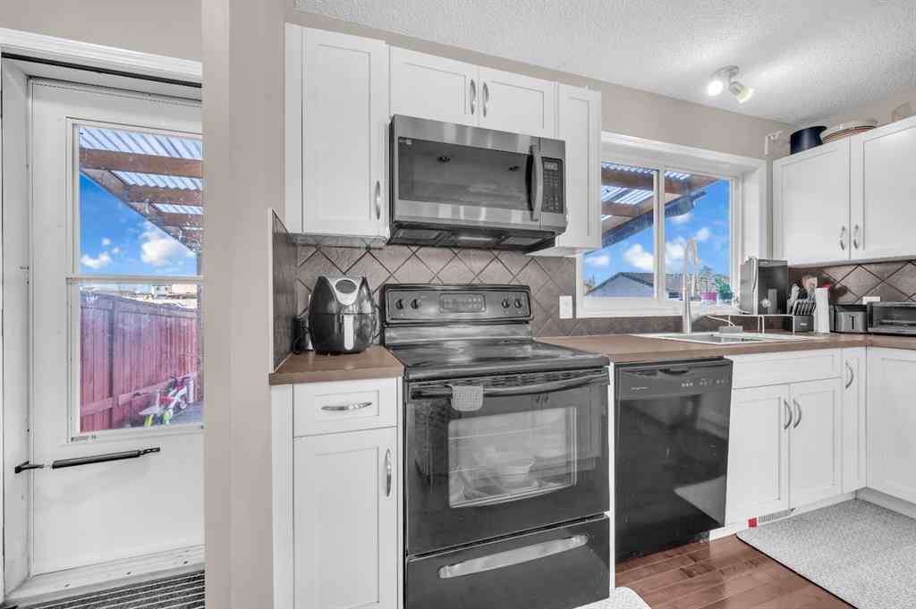 MLS&reg; # A2268805 - 207 Elgin Meadows SE in McKenzie Towne Calgary, Residential Open Houses