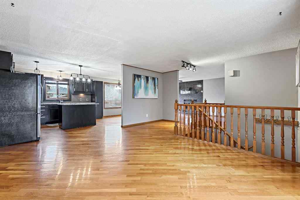 MLS® A2268816 - 128 Ventura Way NE in Vista Heights Calgary, Residential