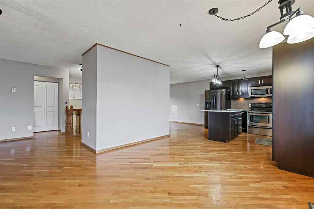 MLS® A2268816 - 128 Ventura Way NE in Vista Heights Calgary, Residential