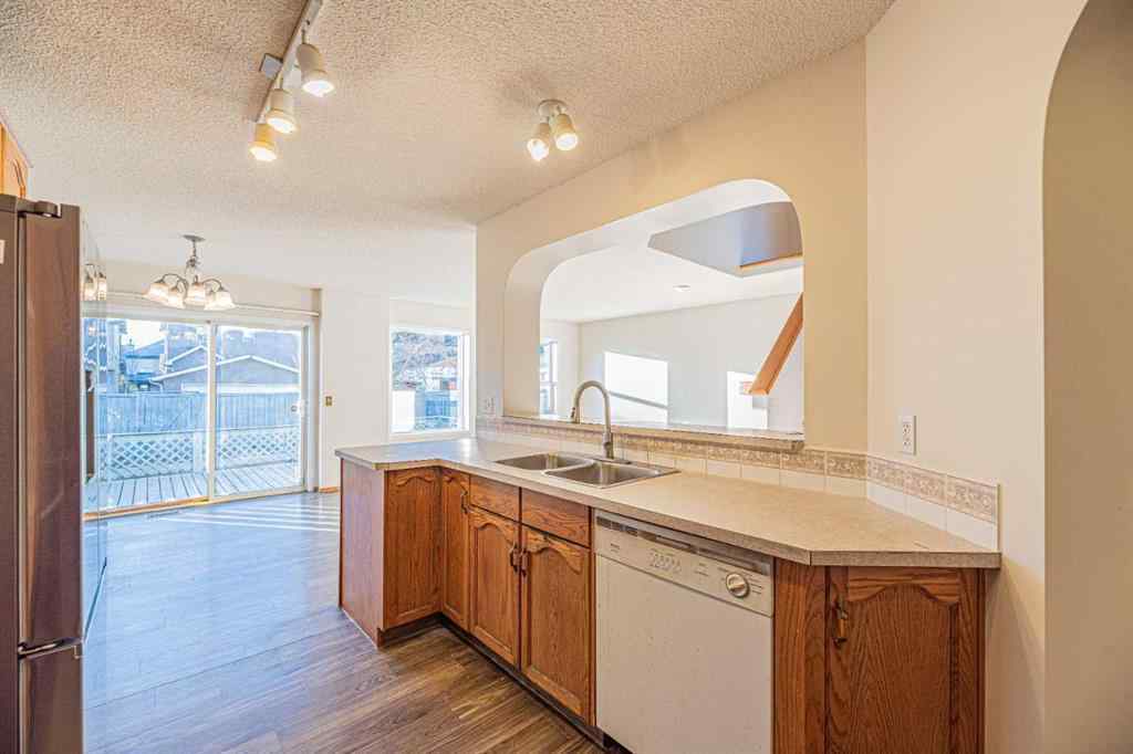 MLS® A2268817 - 28 Martha's Meadow Place NE in Martindale Calgary, Residential