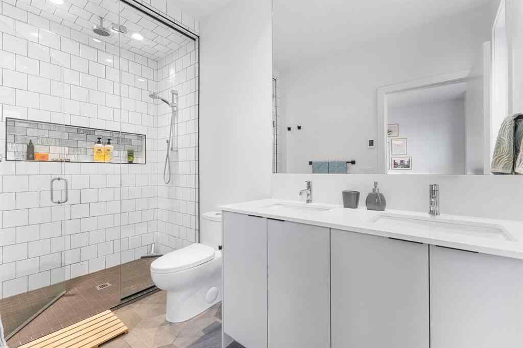 MLS® A2268833 - 4909 16 Street SW in Altadore Calgary, Residential