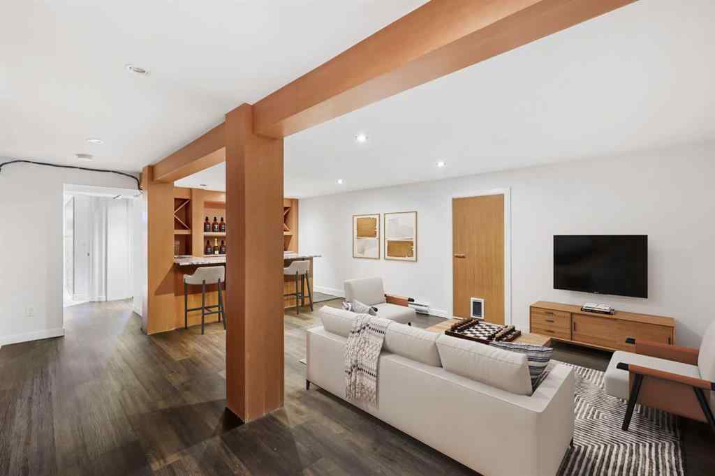 MLS® # A2268837 - 303 40 Street SW in Wildwood Calgary, Residential Open Houses