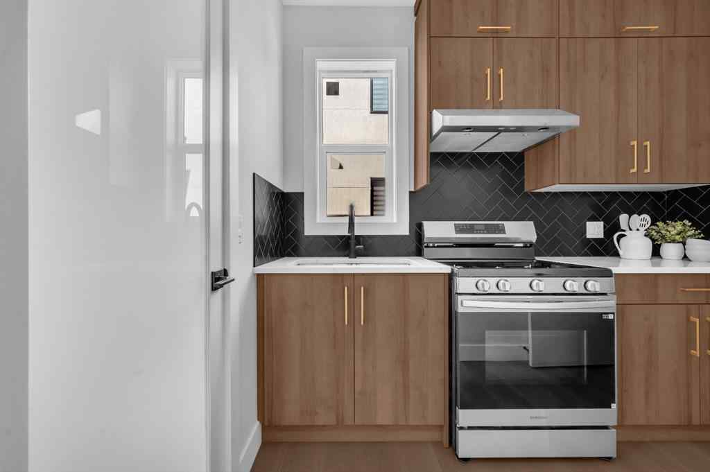 MLS® A2268841 - 214 Waterstone Bay  in Waterford Estates Chestermere, Residential