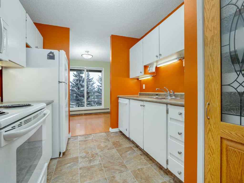 MLS&reg; # A2268845 - Unit #302 65 Temple Boulevard  W in Varsity Village Lethbridge, Residential Open Houses