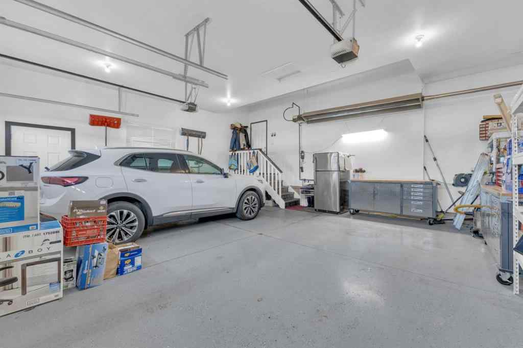 MLS® A2268854 - 3901 49 Ave   in Riverside Ponoka, Residential