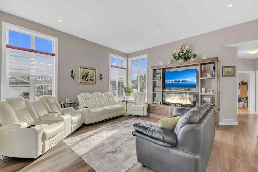 MLS® A2268854 - 3901 49 Ave   in Riverside Ponoka, Residential