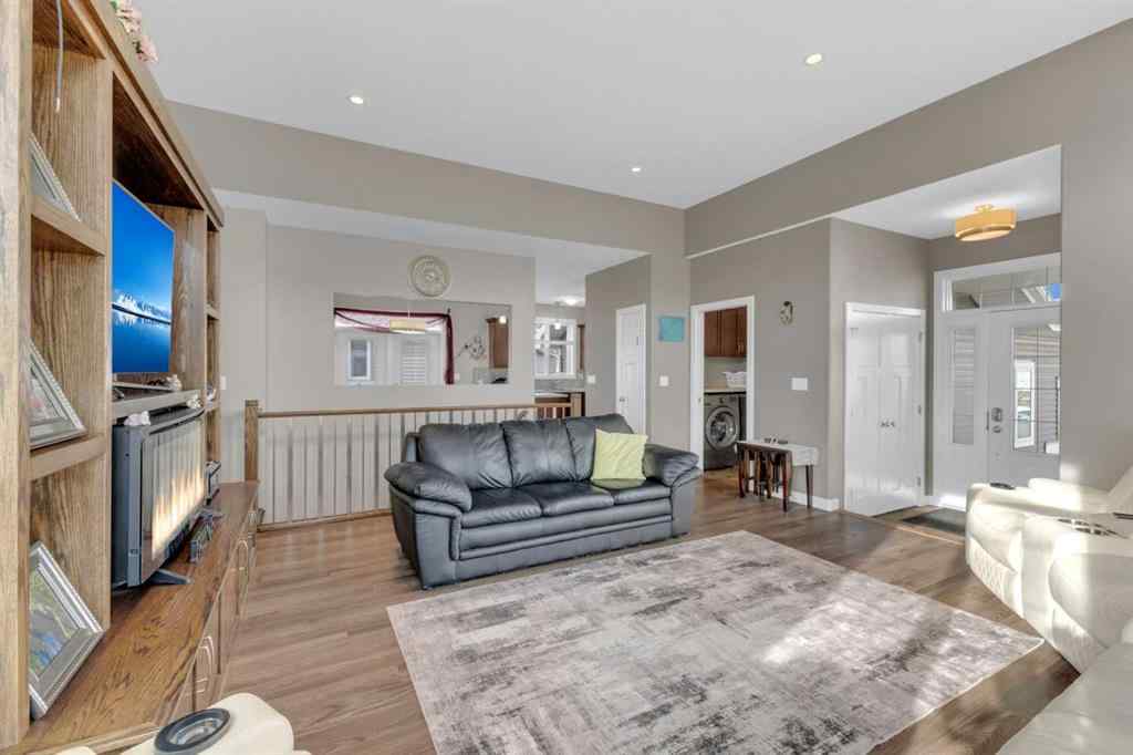 MLS® A2268854 - 3901 49 Ave   in Riverside Ponoka, Residential