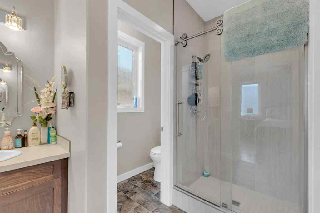 MLS® A2268854 - 3901 49 Ave   in Riverside Ponoka, Residential