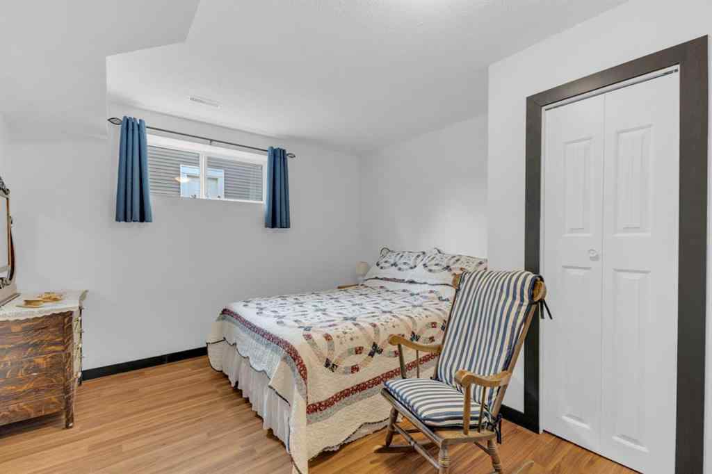 MLS® A2268854 - 3901 49 Ave   in Riverside Ponoka, Residential