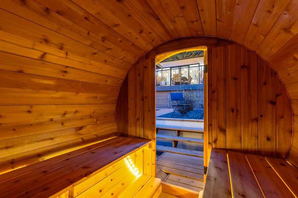 MLS® A2268859 - 56 Lissington Drive SW in North Glenmore Park Calgary, Residential