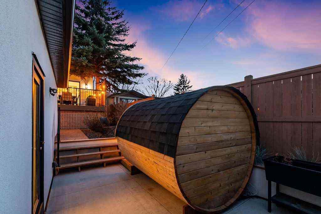 MLS® A2268859 - 56 Lissington Drive SW in North Glenmore Park Calgary, Residential