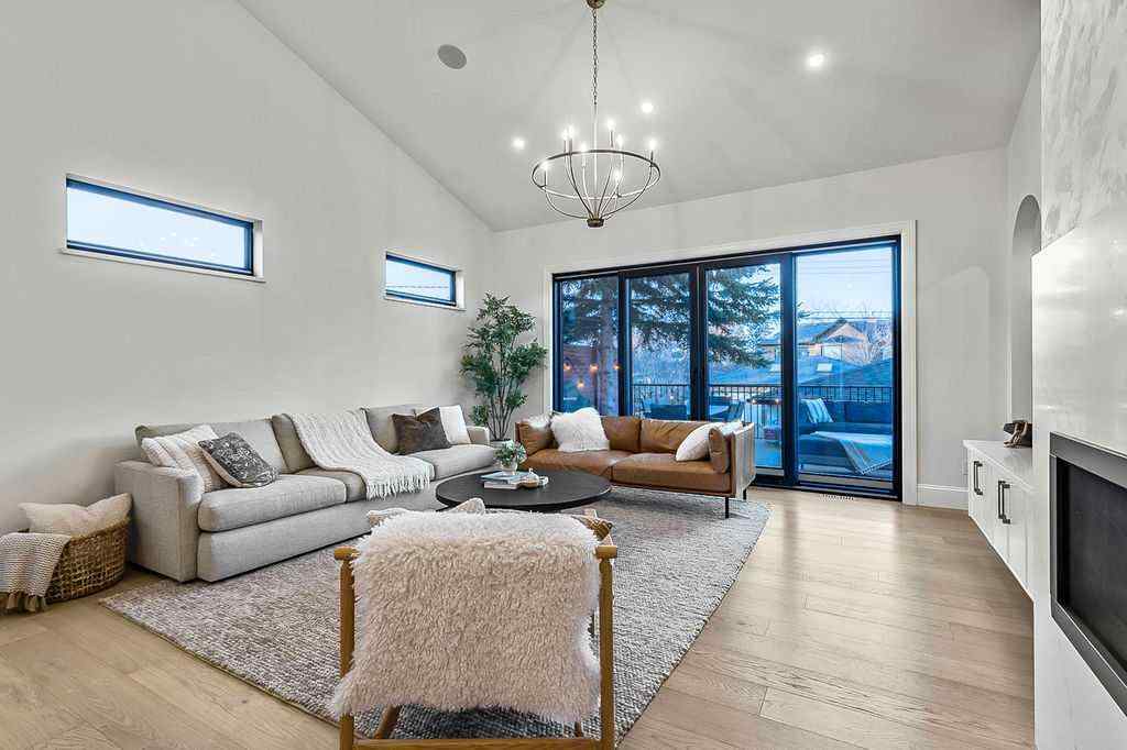 MLS® A2268859 - 56 Lissington Drive SW in North Glenmore Park Calgary, Residential