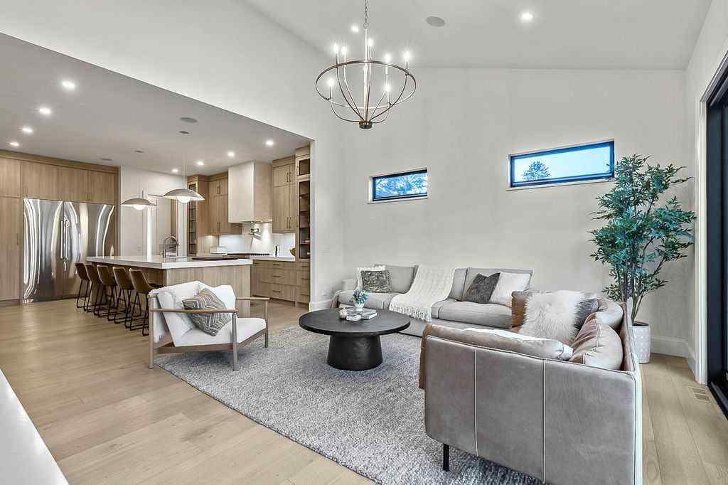 MLS® A2268859 - 56 Lissington Drive SW in North Glenmore Park Calgary, Residential