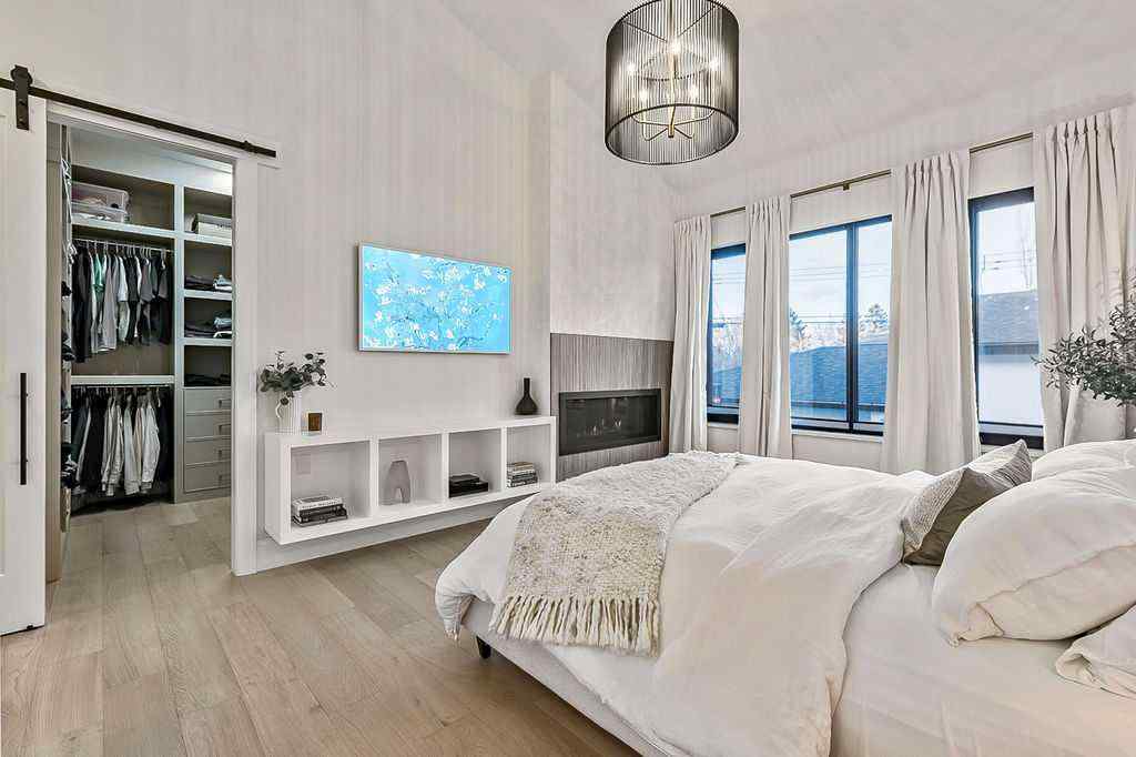 MLS® A2268859 - 56 Lissington Drive SW in North Glenmore Park Calgary, Residential