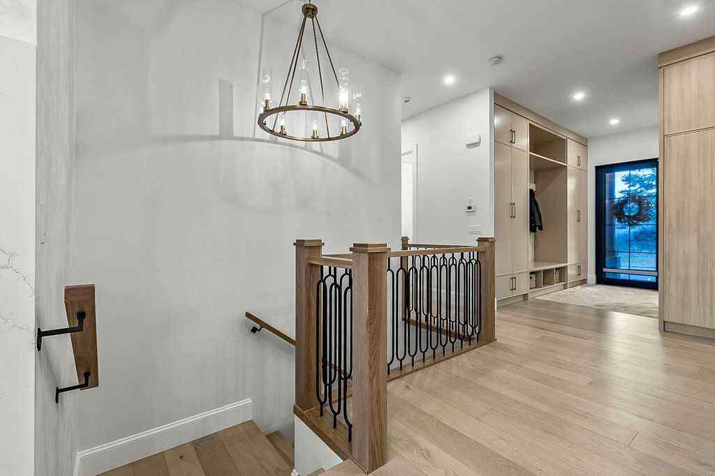 MLS® A2268859 - 56 Lissington Drive SW in North Glenmore Park Calgary, Residential