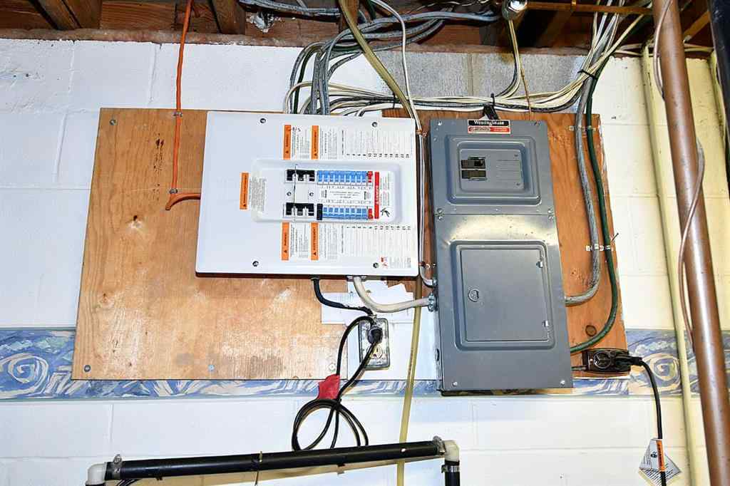 MLS&reg; # A2268868 - 325 4 Avenue  in NONE Bassano, Residential Open Houses