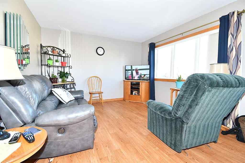 MLS&reg; # A2268868 - 325 4 Avenue  in NONE Bassano, Residential Open Houses