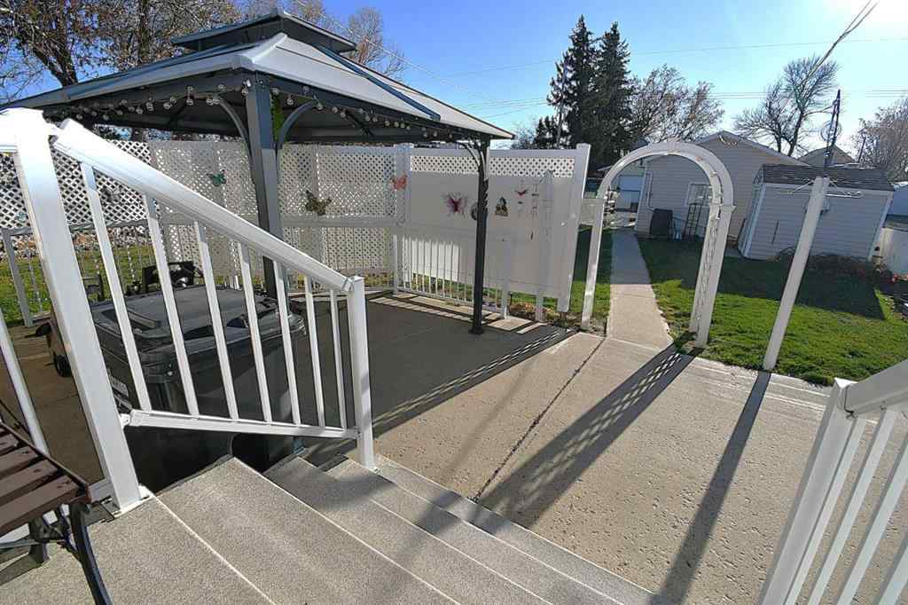 MLS&reg; # A2268868 - 325 4 Avenue  in NONE Bassano, Residential Open Houses