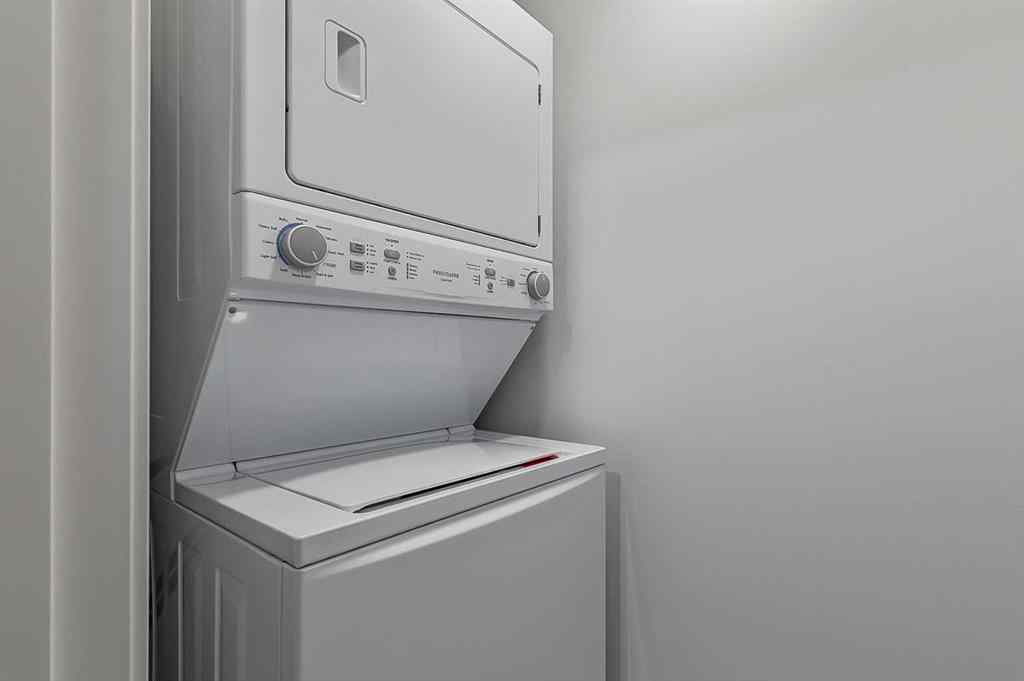 MLS&reg; # A2268874 - 918 Creekside Boulevard SW in Pine Creek Calgary, Residential Open Houses